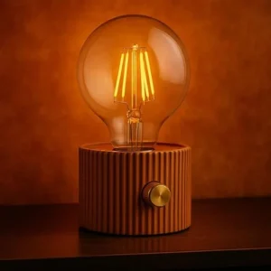 LED decorative desk lamp with soft lighting – an elegant table lamp for bedrooms, living rooms, and offices – a modern classic design with a touch of luxury – perfect for reading and as a gift.